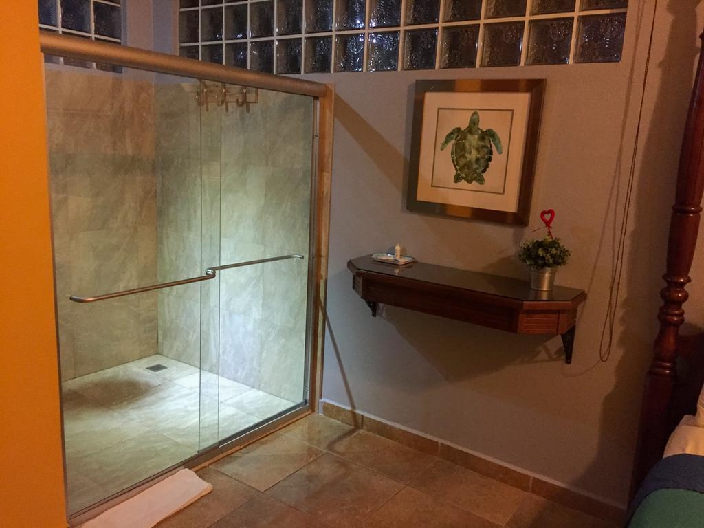 Turtle Bay Bed & Breakfast 3*