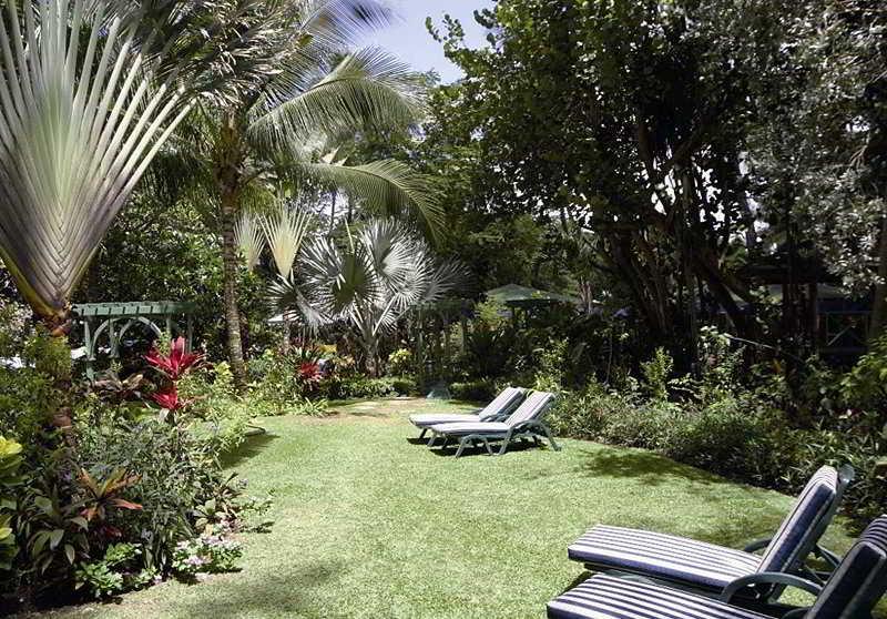 Almond Casuarina Beach Hotel 4*