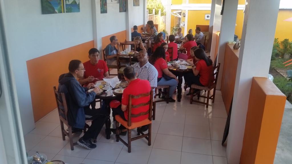 Acomodação com café da manhã  St. Roseau