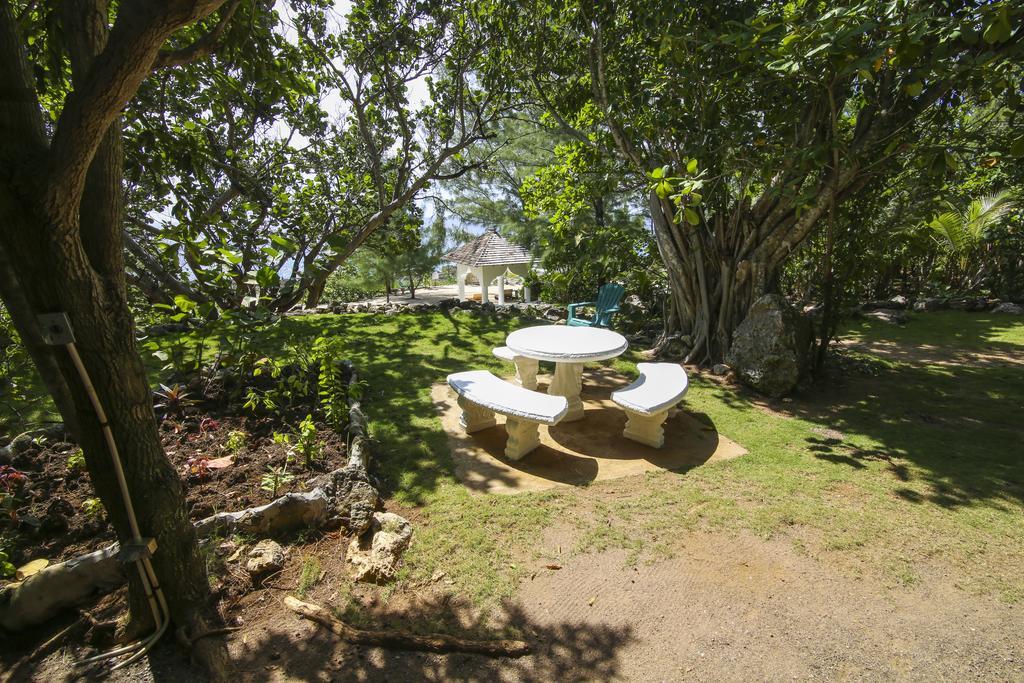 Tingalaya's Retreat Guest house Negril
