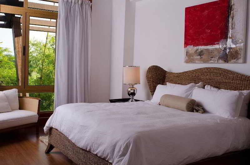 Aparthotel Los Altos Residences By Mint