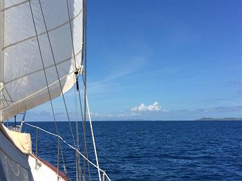 St Thomas On Sailboat Ragamuffin Incl Meals Water Toys Botel