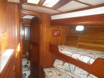 Botel St Thomas On Sailboat Ragamuffin Incl Meals Water Toys Water Island