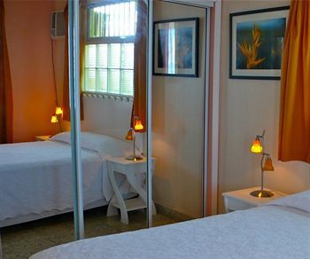 Lemontree Oceanfront Cottages 2*