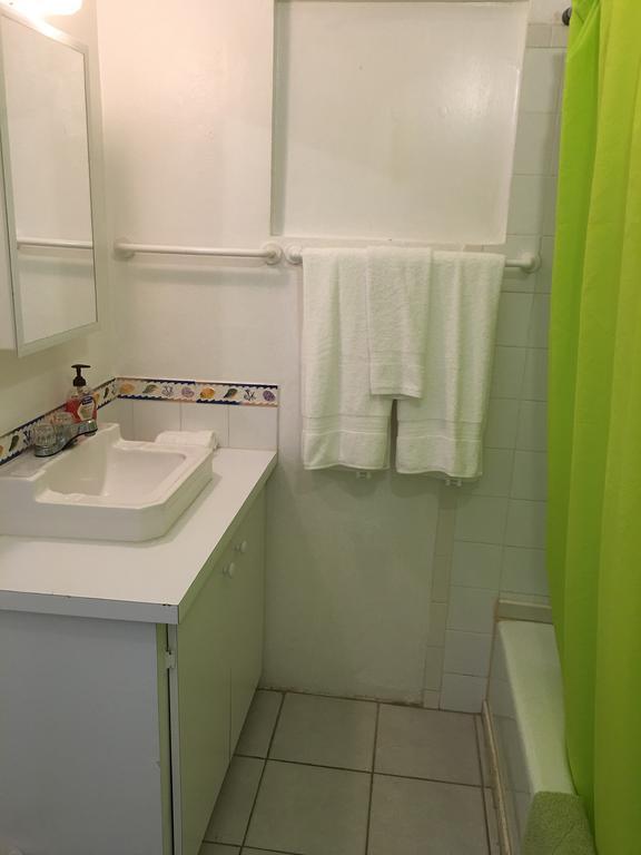 Eldemire's Tropical Island 3*