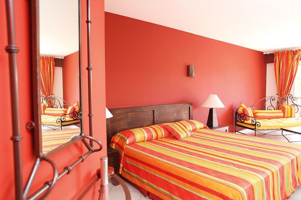 Hotel Orient Bay Palm Court 4 Stars 4*