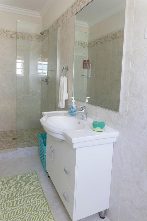 Sandgate Guest house
