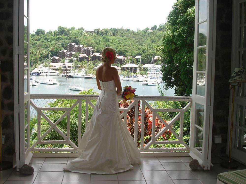 Mango Beach Bed & Breakfast 3*