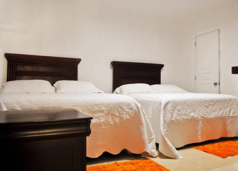 Hotel La Colonia Santo Domingo