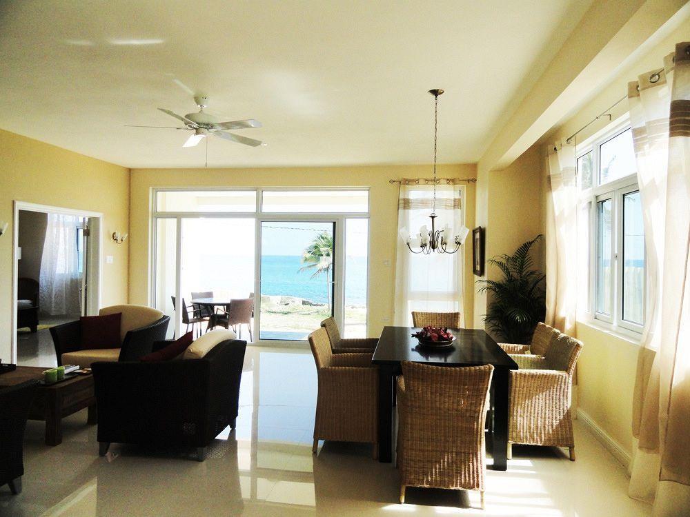 Hotel Whispering Seas Jamaica *