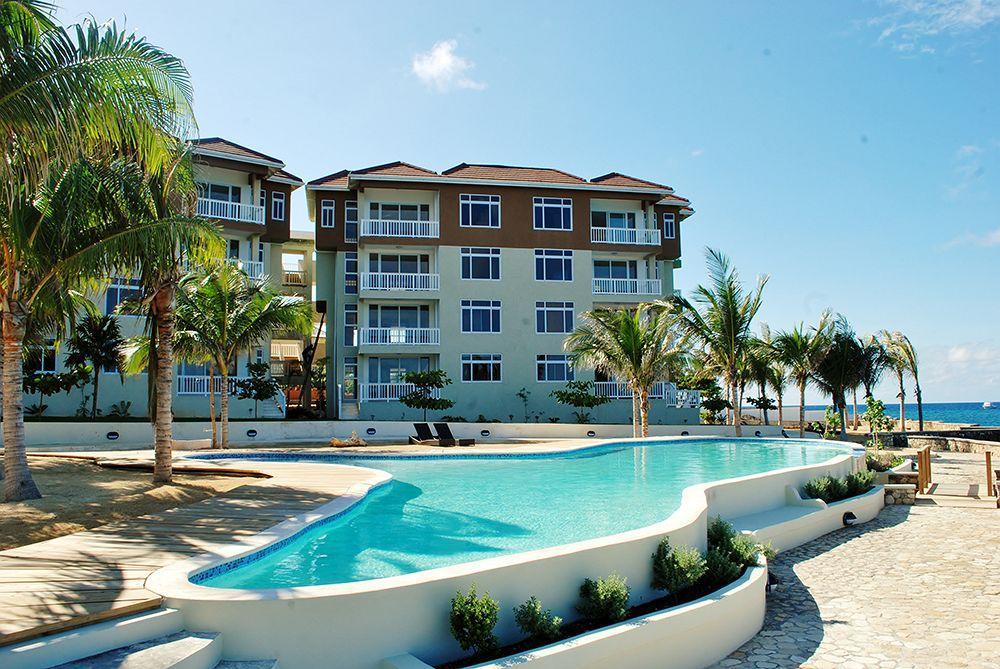 Whispering Seas Jamaica Hotel *