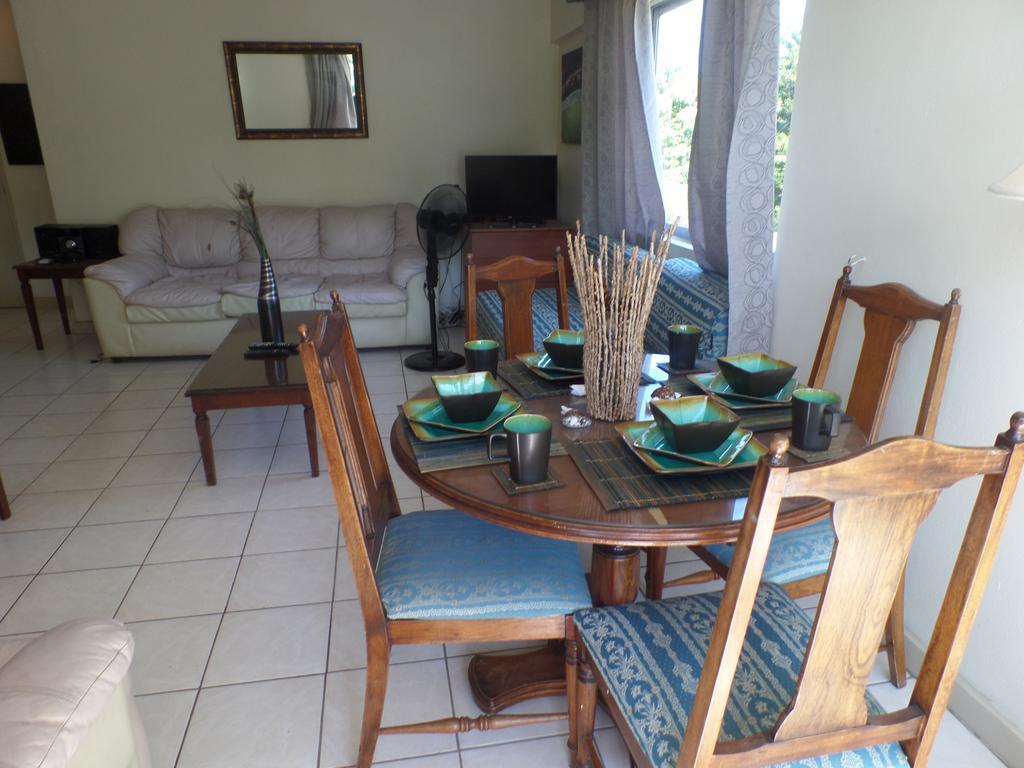 Turtle Towers Apartment Ocho Rios