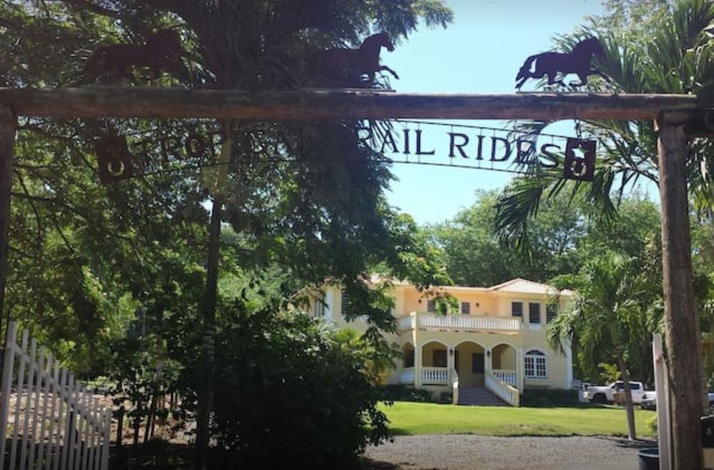 Villa Western Puerto Rico Beach Villas, Isabela