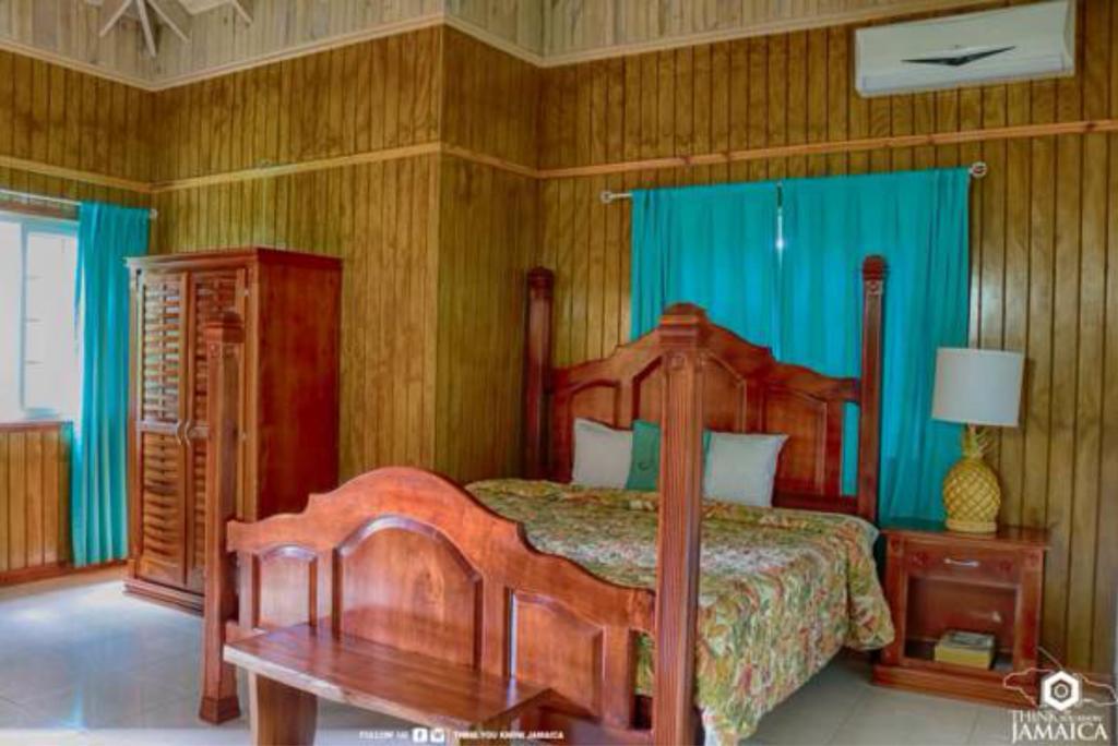 Bay View Eco & 3* Port Antonio