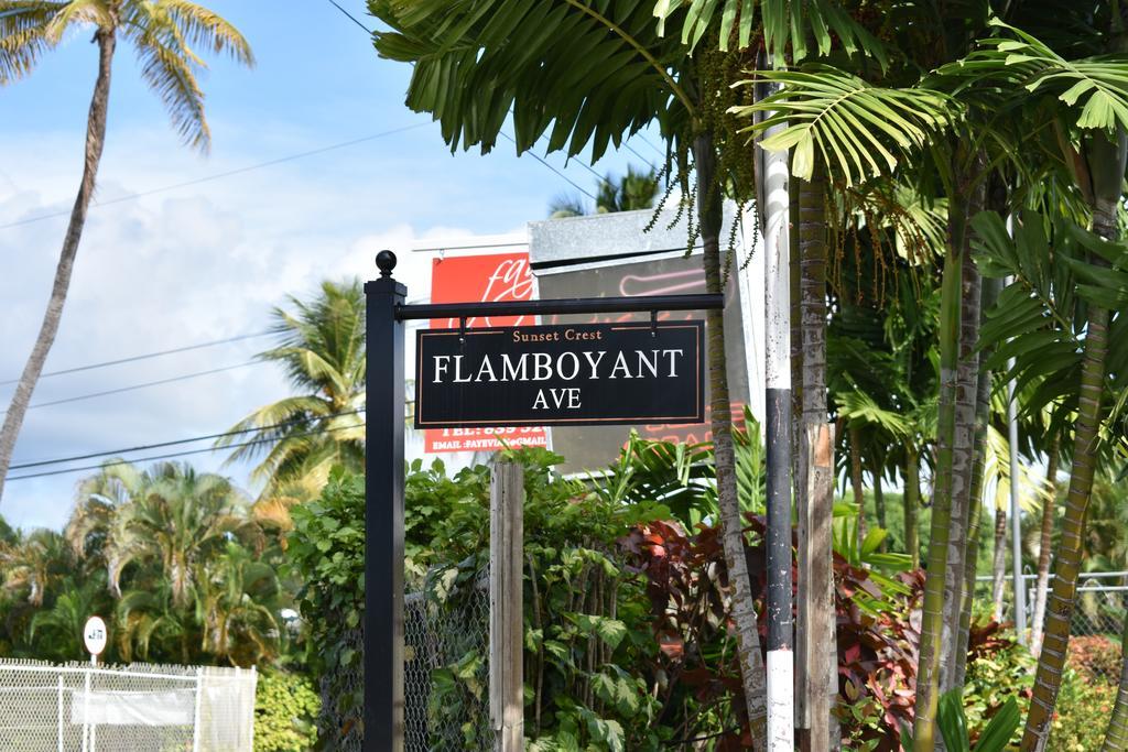 Holiday home Flamboyant Beach House
