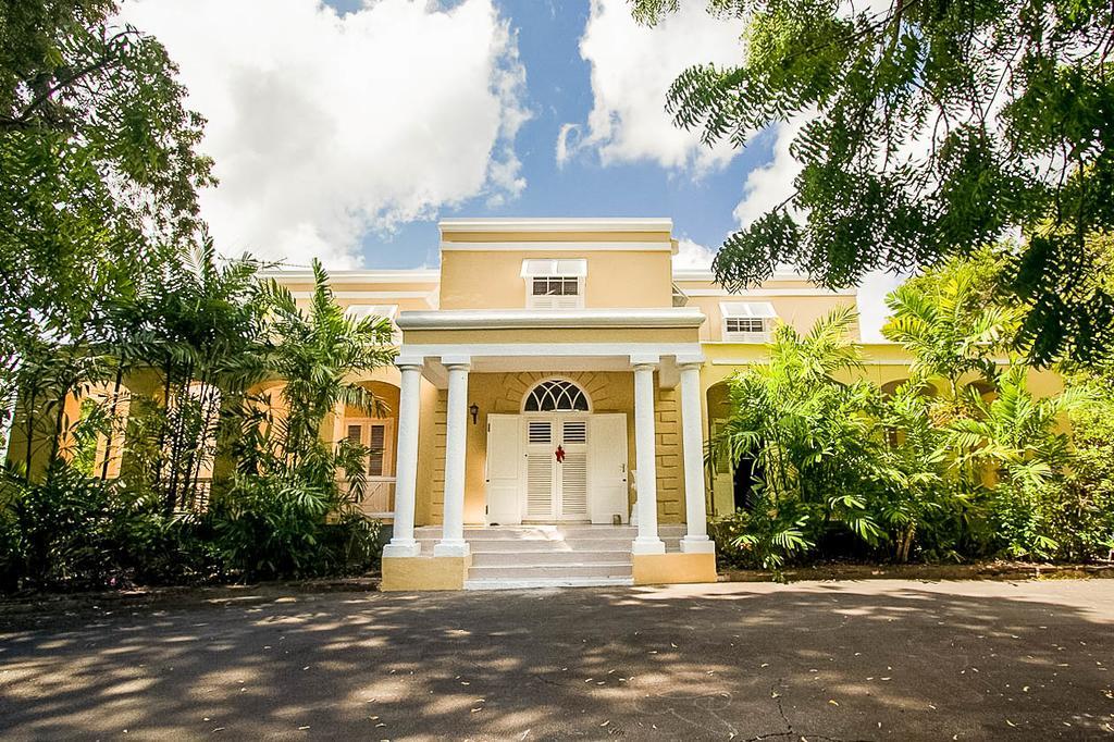 Colleton Great House Guest house