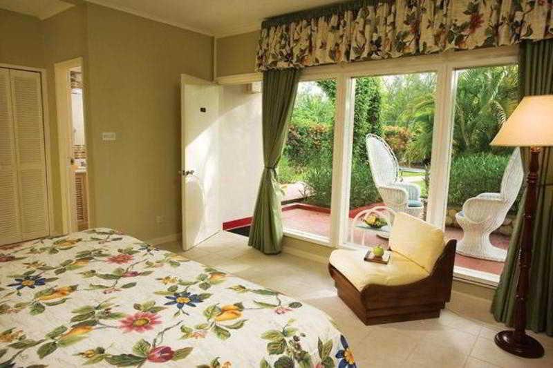 Breezes Trelawny Hotel