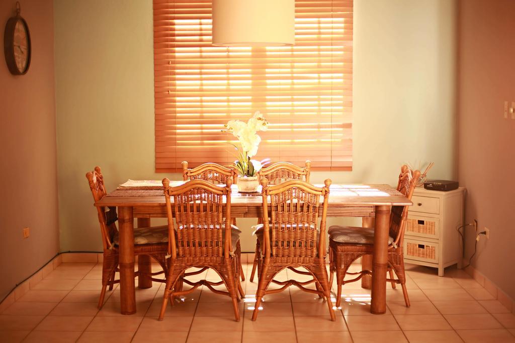 Rustica Beach House * Humacao