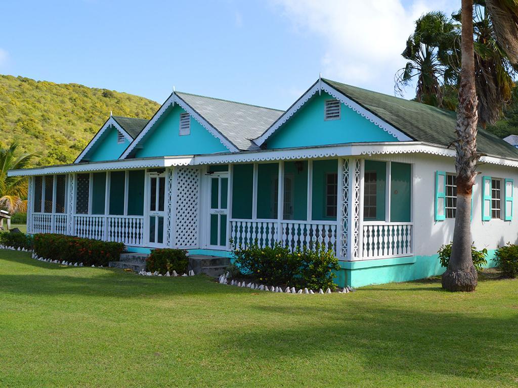 Oualie Resort