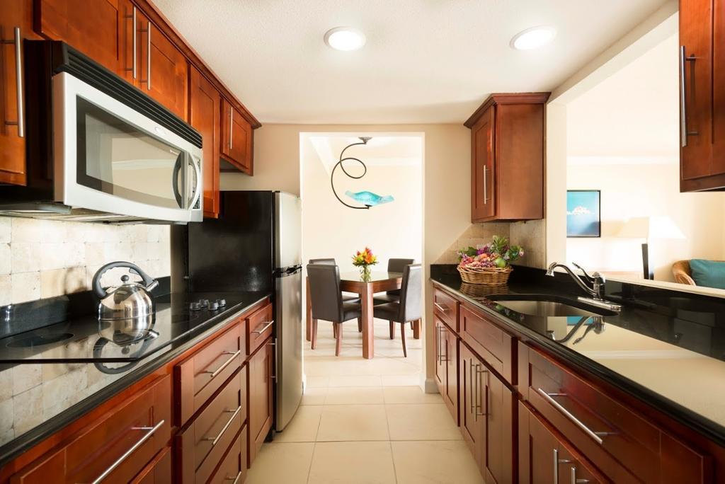 Divi Little Bay 4*