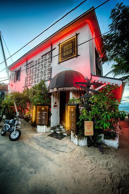 Love Hotel 3* São Martinho