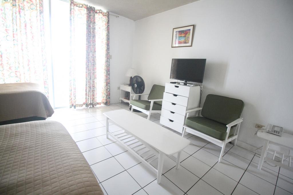 Club Hotel 3*