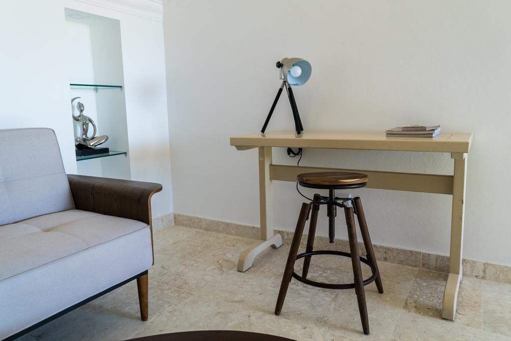 3br / 3ba Modern Paradise Loft In Gated Community W/ Daily Housekeeping Apartment