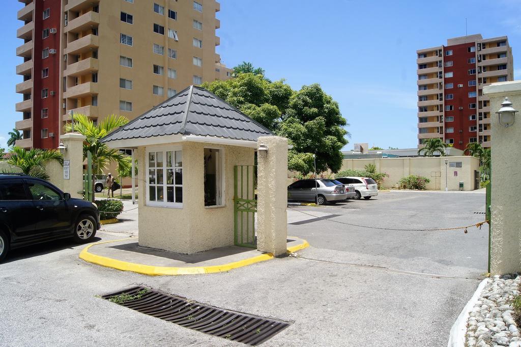 Alva Mae Apartment Ocho Rios