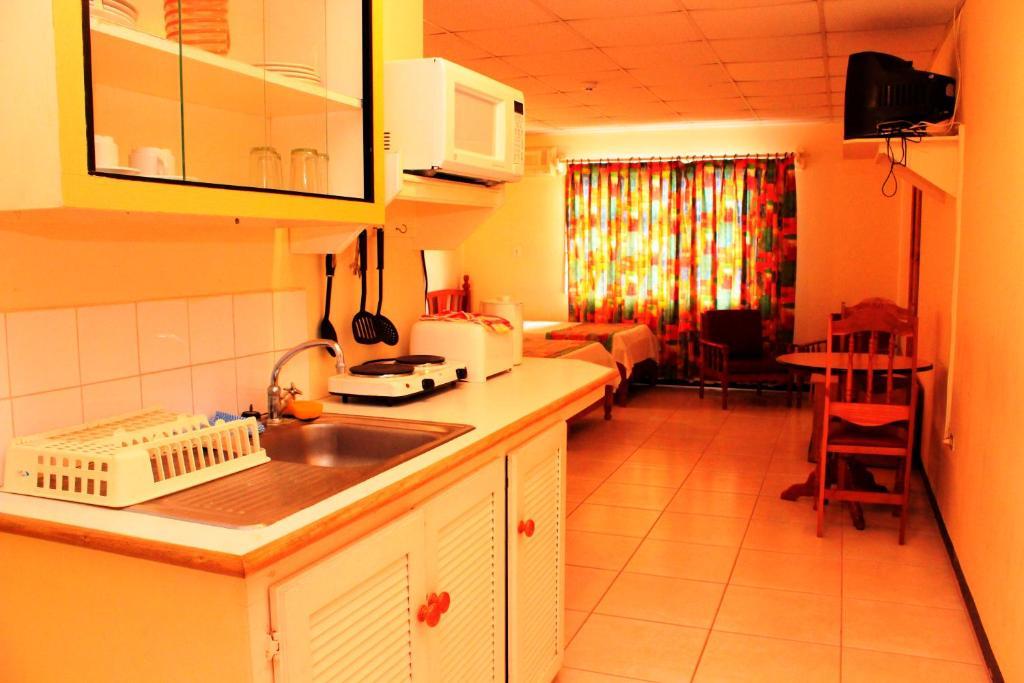 Sundeck Hotel