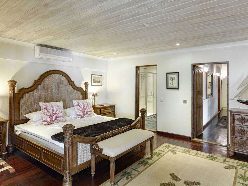 Bequia Hotel 3*