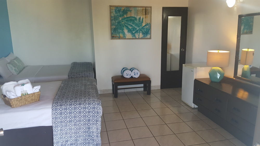 Hotel Luichy's Seaside El Combate