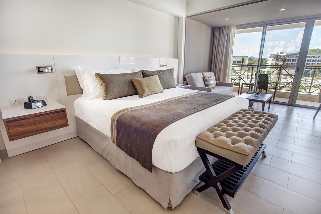 Royalton Saint Lucia, An Autograph Collection