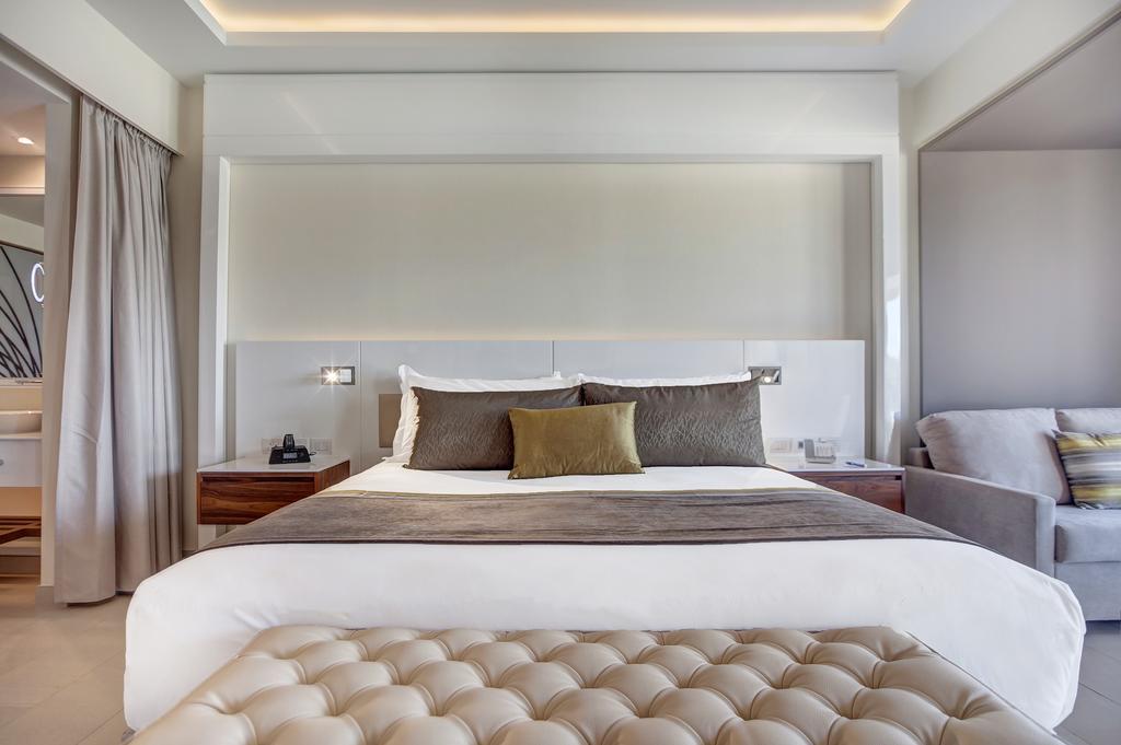 Royalton Saint Lucia, An Autograph Collection Gros Islet