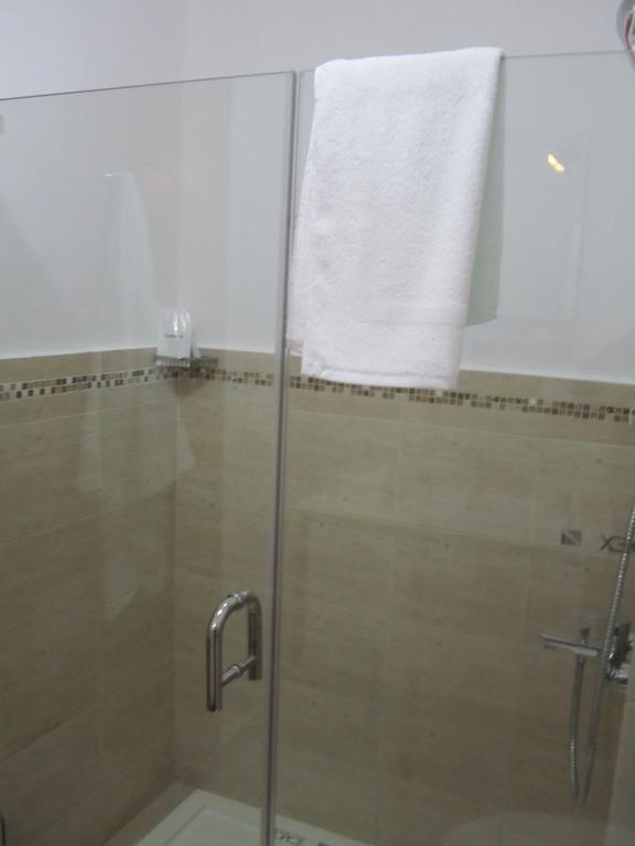 Gala Tower & 5* Petionville