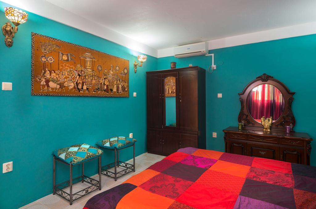 Royal Palm Apartment *