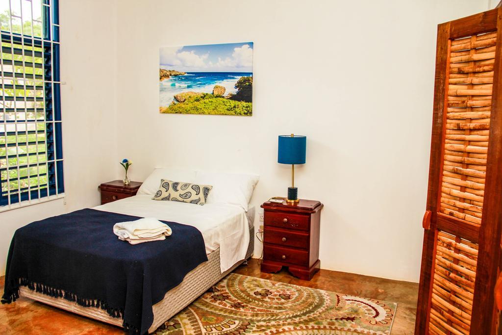 Sunshine Lodge: Your Away From Casa de férias Montego Bay