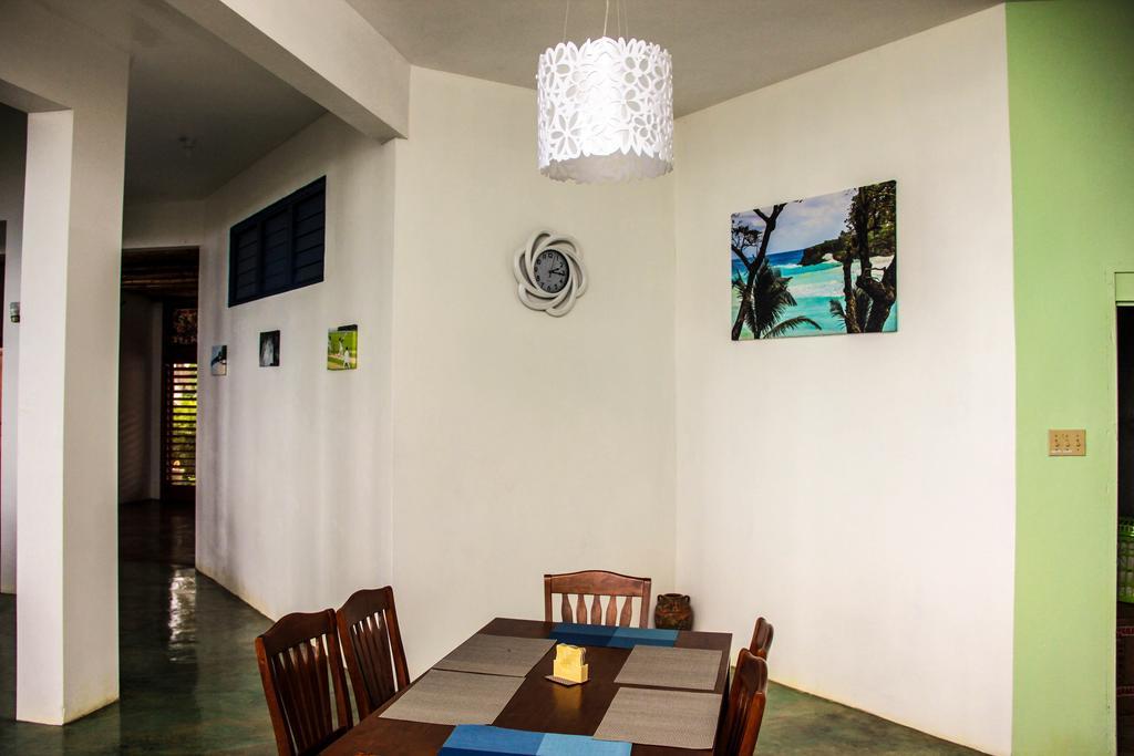 Sunshine Lodge: Your Away From Casa de férias Montego Bay