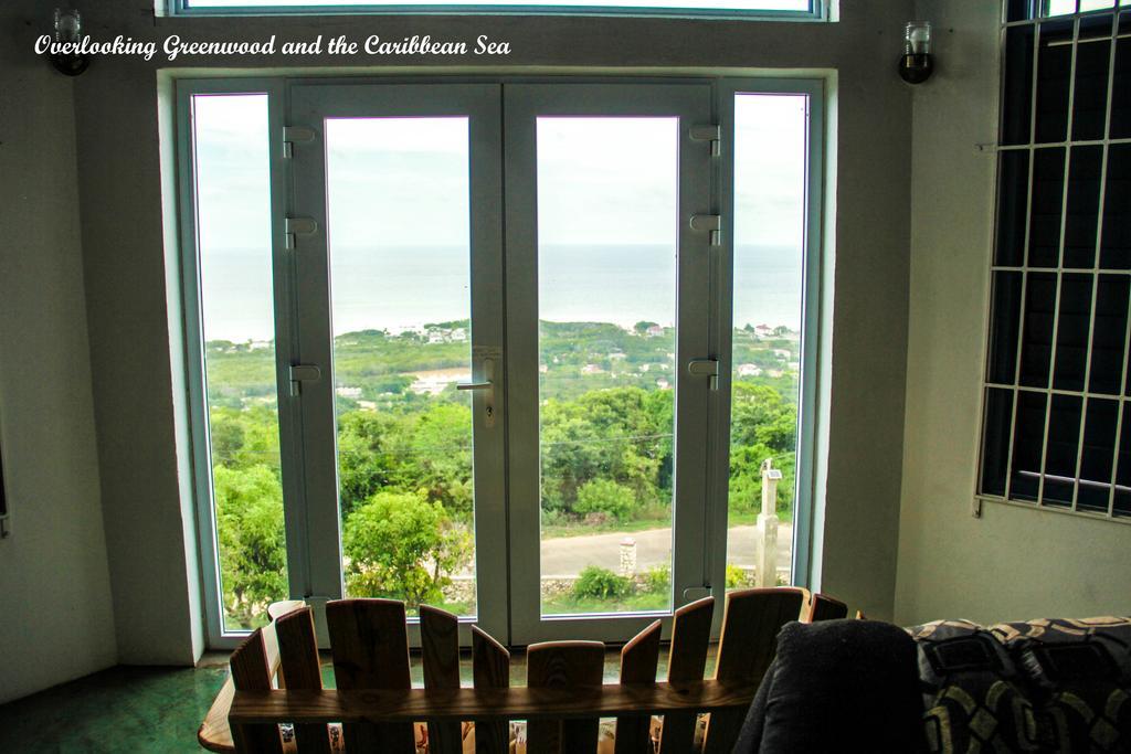 Casa de férias Sunshine Lodge: Your Away From *