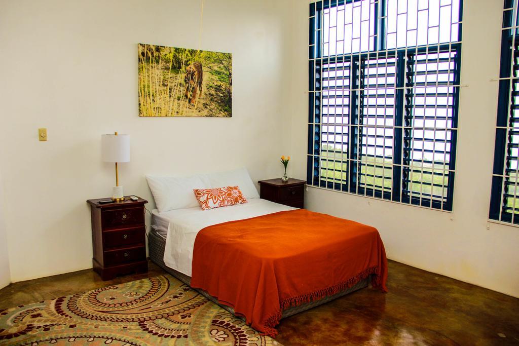 Sunshine Lodge: Your Away From * Montego Bay