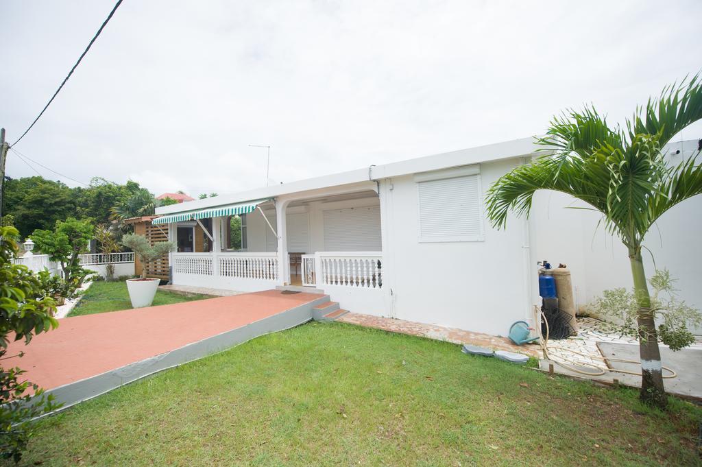 Guest house Locastudio - Grenadine Sainte-Anne (Grande-Terre)