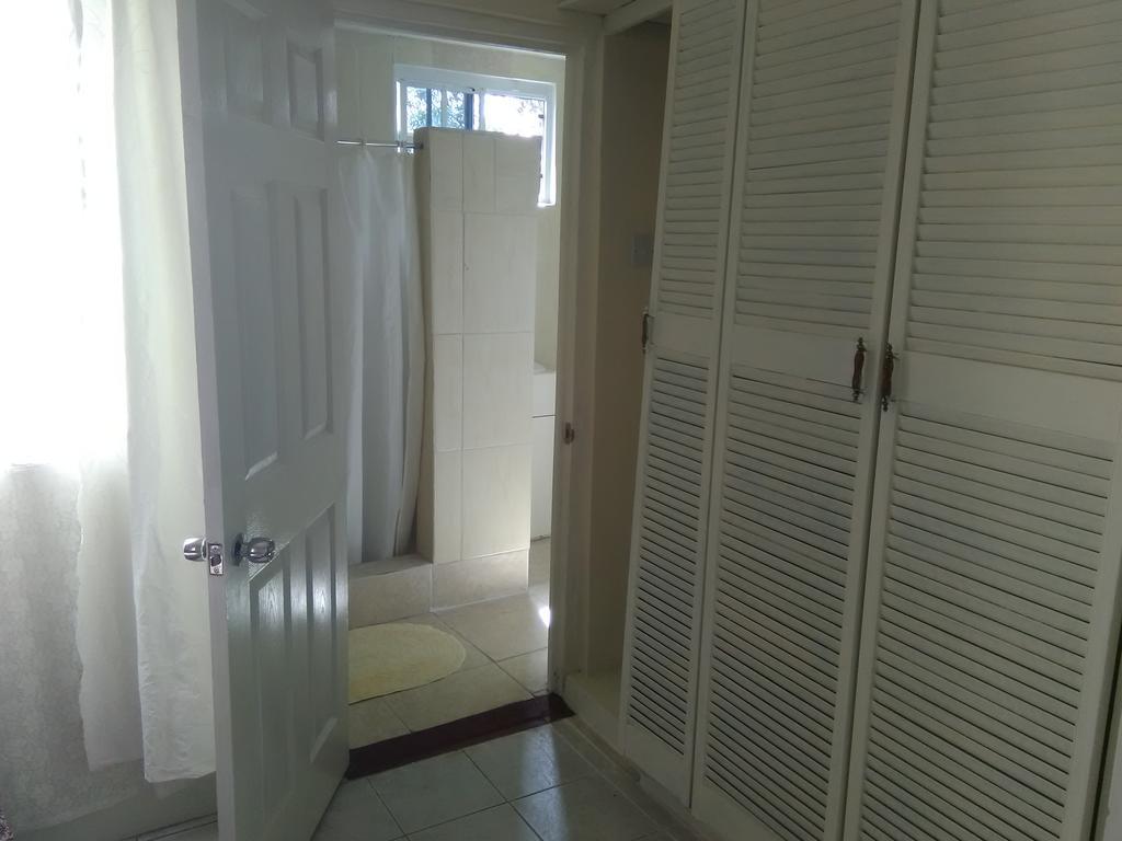 Crystal Heights * Kingstown