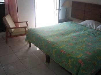 Paradise Brandon Hill 2* Montego Bay