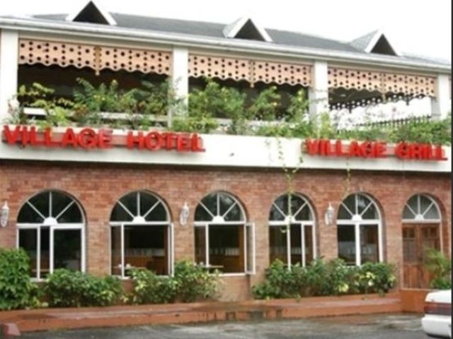 Hotel Village 3*