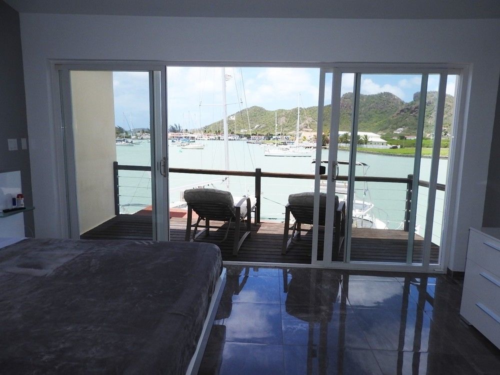 233b Apartment
