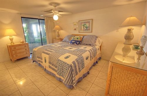 Apartment #207 Sunset Cove Seven Mile