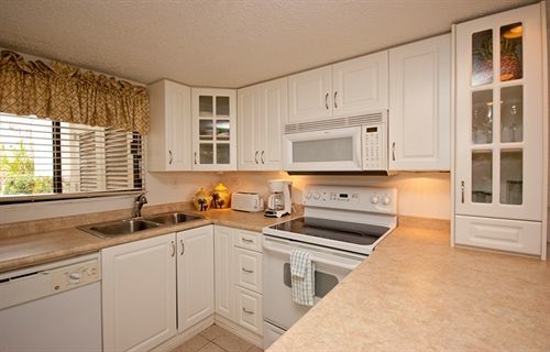 #207 Sunset Cove Seven Mile * George Town