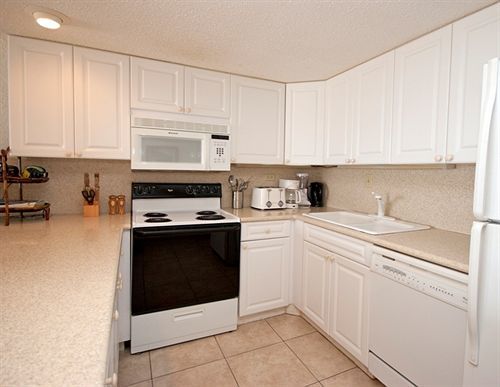 #207 Sunset Cove Seven Mile *