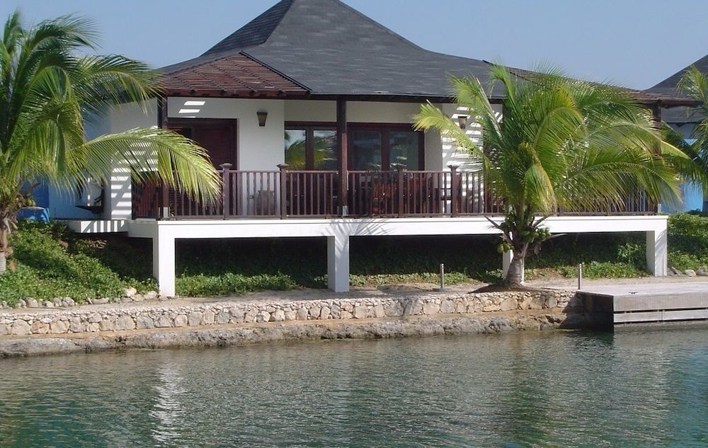 Villa Waterlands Village *