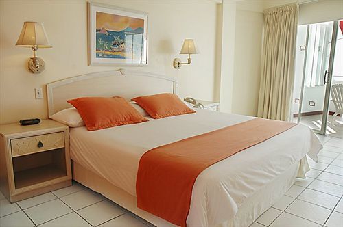 Grand Decameron Montego Beach, A Trademark All-inclusive Resort