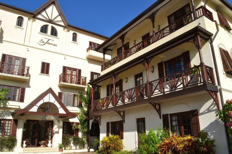 Hotel The St James The Hole